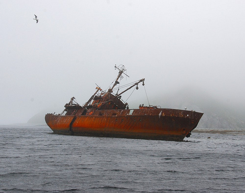 Ship Sinking - Austronsian Expeditions